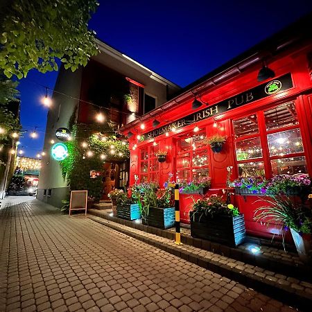 Shoemaker Irish Pub & Accommodation Kielce Dış mekan fotoğraf