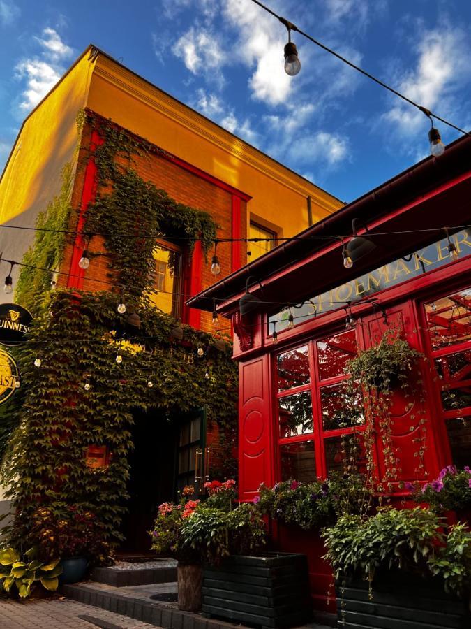 Shoemaker Irish Pub & Accommodation Kielce Dış mekan fotoğraf