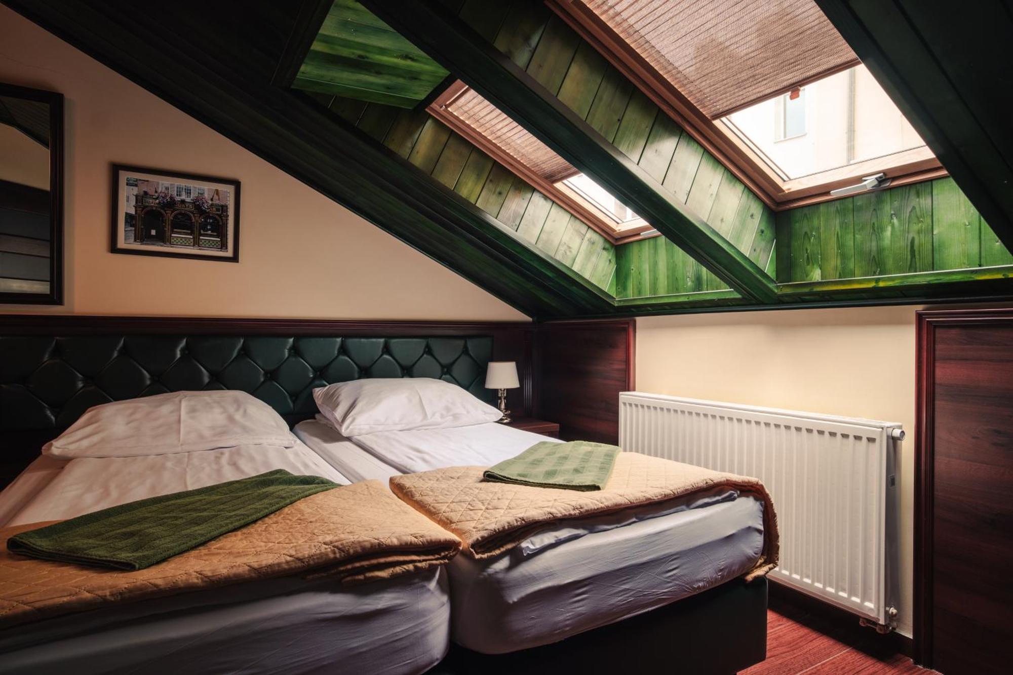 Shoemaker Irish Pub & Accommodation Kielce Dış mekan fotoğraf
